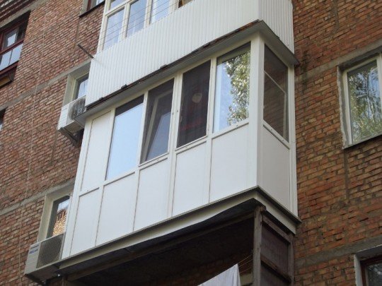 Остекление и отделка балкона. - окна4.jpg