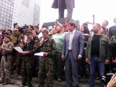 Царев на митинге в центре Донецка