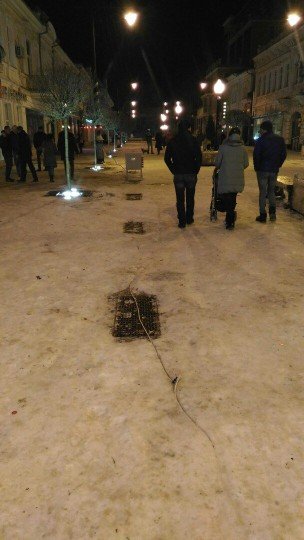 Это типа уличное освещение?