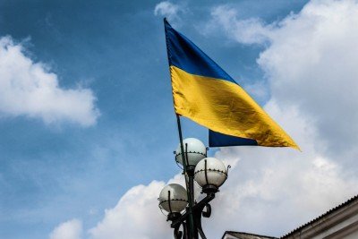 Флаг на одной из улиц Димитрова