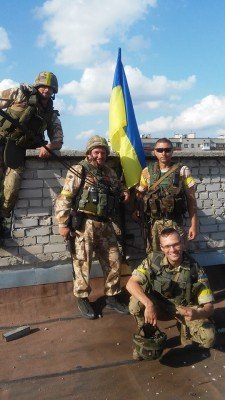 Флаг Украины над городом Попасная