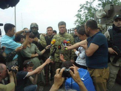 Петр Порошенко отвечает на вопросы журналистов