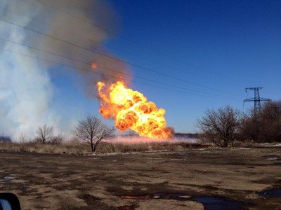 Пожар на газопроводе под Углегорском