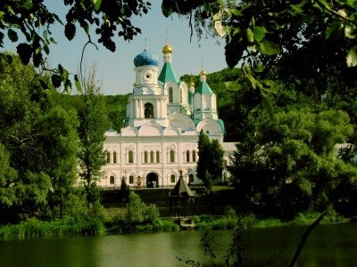 Святогорская лавра в 2010 году, фото из личного архива