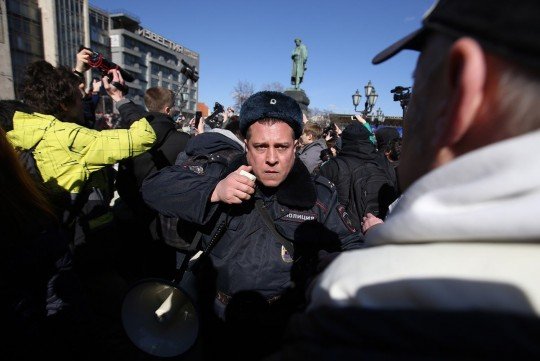 В Москве стартовал митинг против коррупции Он вам не Димон  - navala (7).jpg