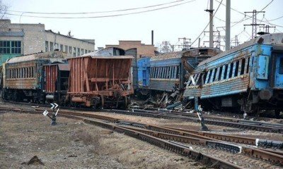 Вагоны поездов, пострадавшие в результате артобстрела