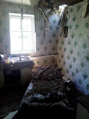 Внутри пострадавшего дома